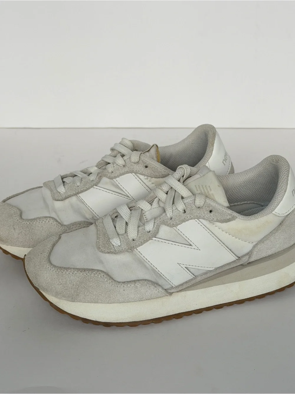 New Balance 237 Nimbus Cloud Moonbeam Sz 7.5 Lifestyle Casual Sneakers